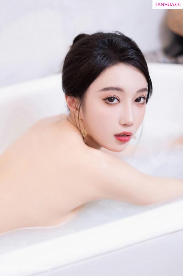 玥儿玥  [XiuRen]高清写真图 2024.04.30 No.8480 玥儿玥 旗袍美腿第54张图片
